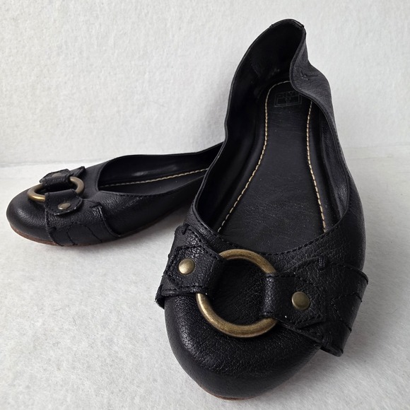 Frye Shoes - Frye Carson Harness Ballet Flats Black Leather Brass Ring Women's 7.5M Shoes